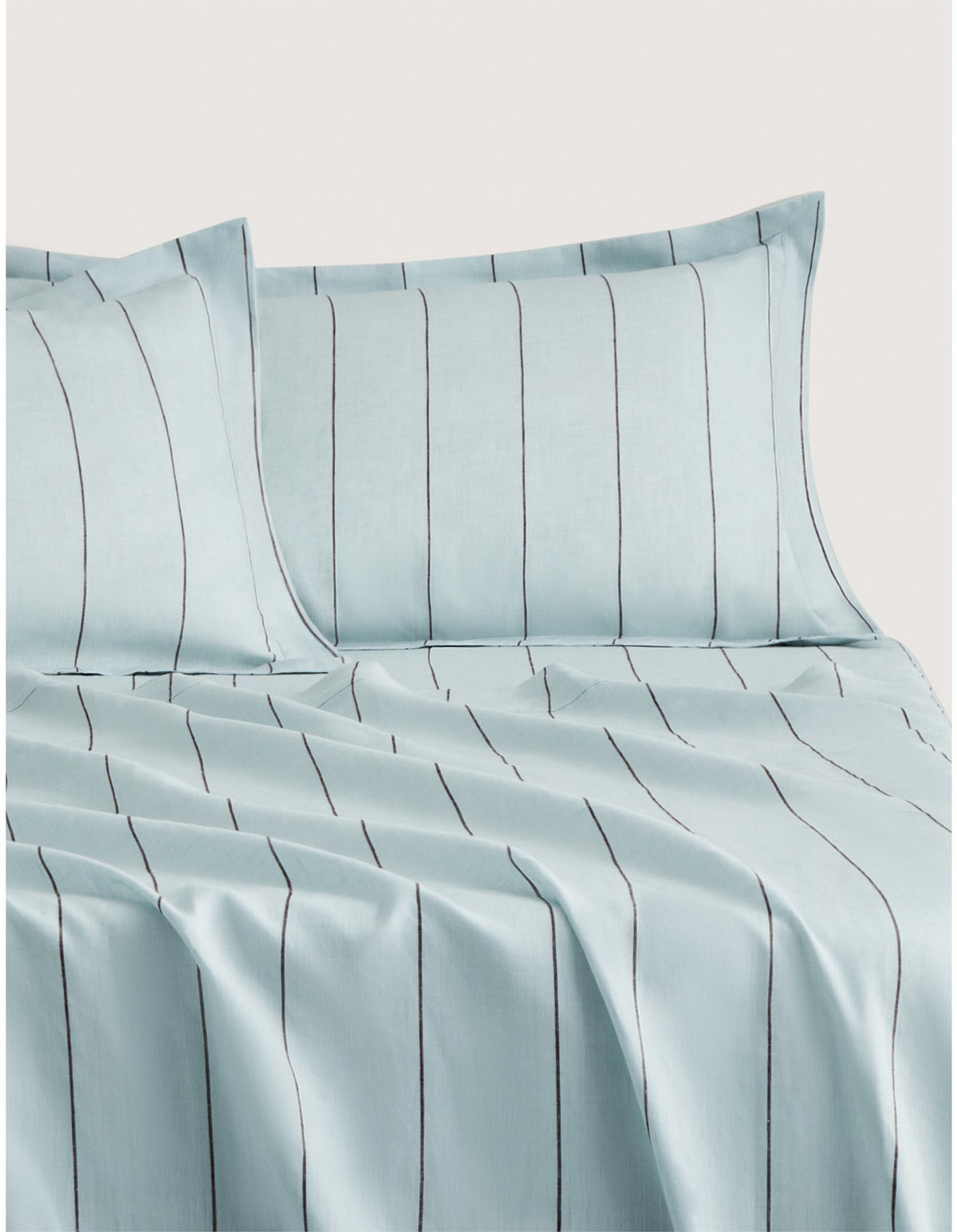 ABBOTSON STRIPE QUEEN FLAT SHEET IN ICE