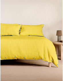 BAYLEY PIPED QUILT COVER SET DOUBLE IN LIGHT SUNLIGHT
