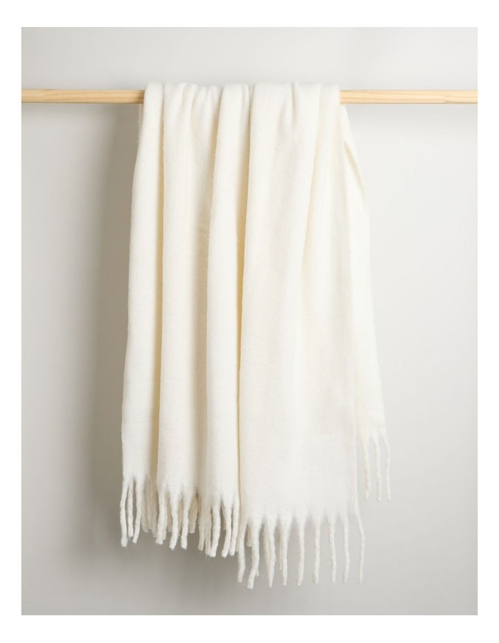 Faux Mohair Throw in Coconut Milk