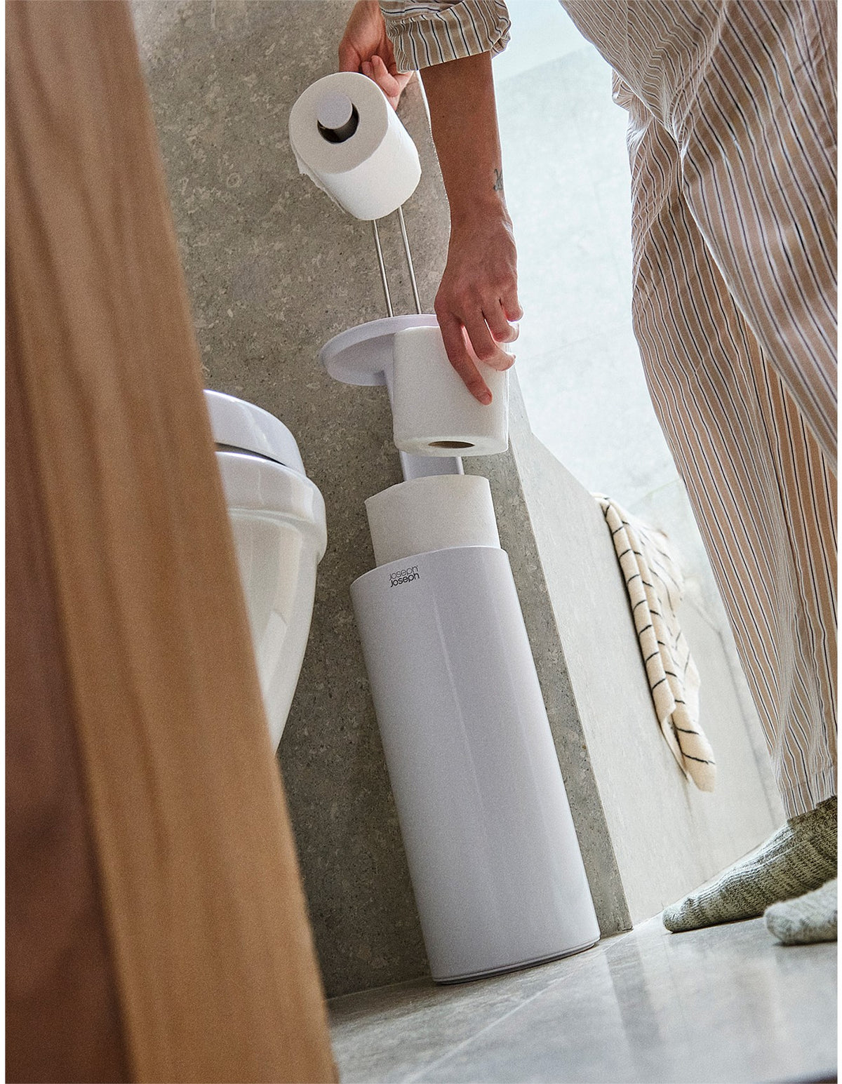EasyStore Gloss White Concealed Toilet Roll Holder