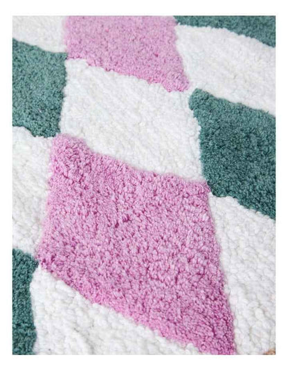 Diamond Tufted Bath Mat in Pink