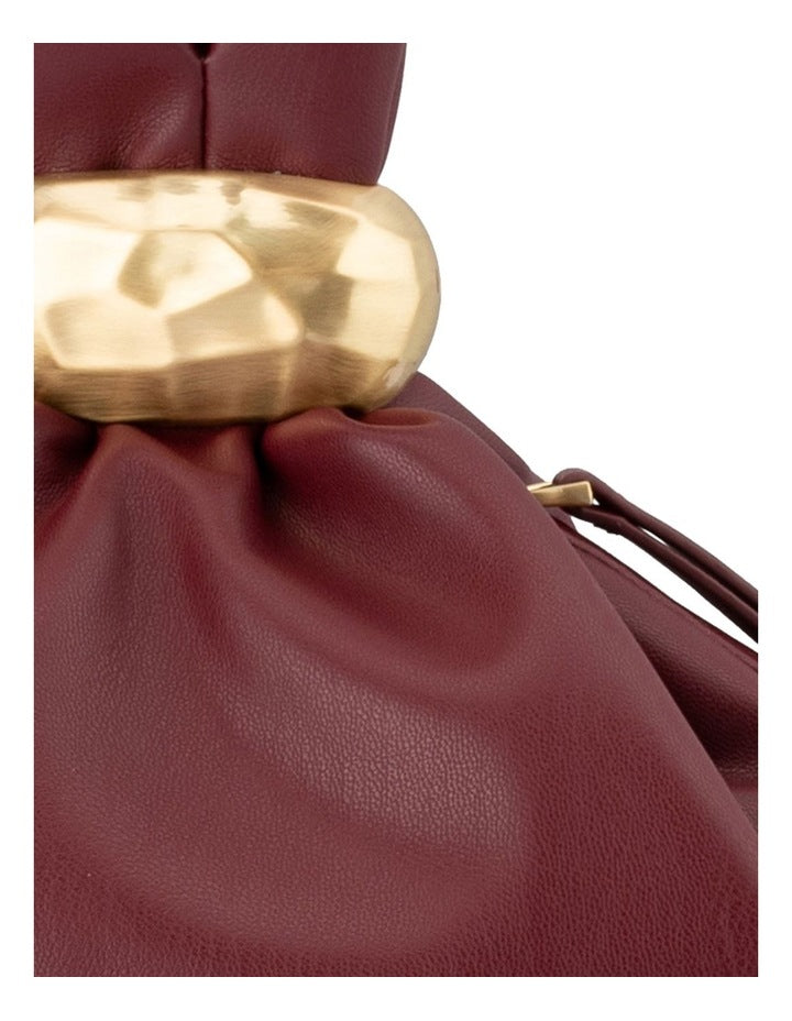 Lenni Pouch Bag Clutch Bag in Burgundy