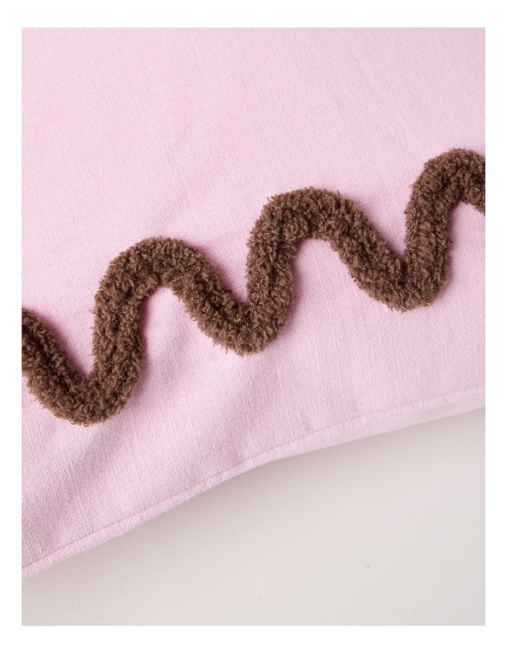 Vue Wavy Cushion in Pink