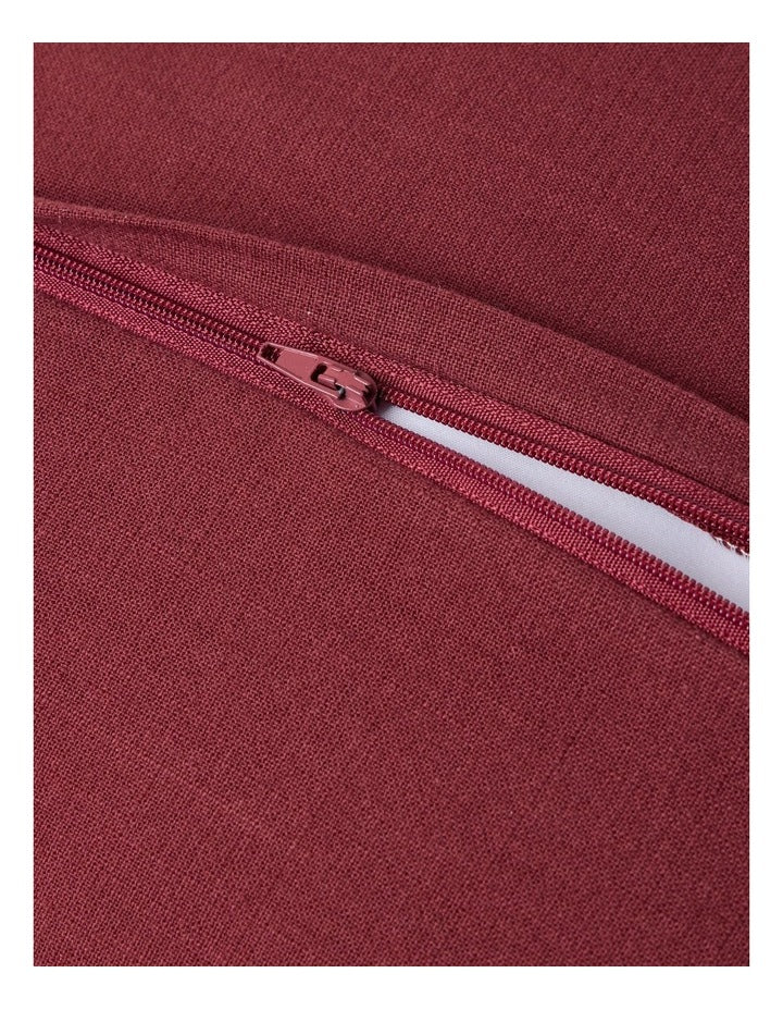 Bow Wiggle Cushion in Cherry
