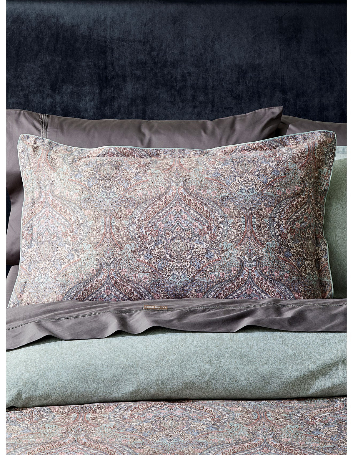 Alessia Standard Pillowcase Set