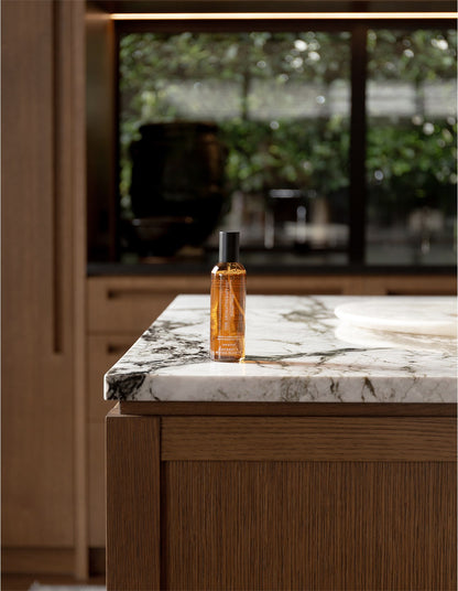 Therapy Embrace Vanille & Hazelnut Ambre Home & Linen Spray 100ml