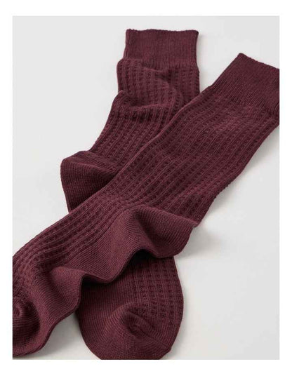 Waffle Cotton Socks in Prune