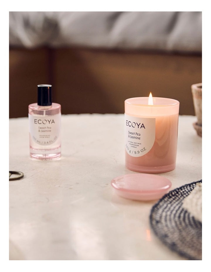 The Double Act Sweet Pea And Jasmine Candle