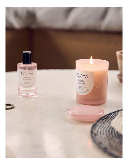 The Double Act Sweet Pea And Jasmine Candle