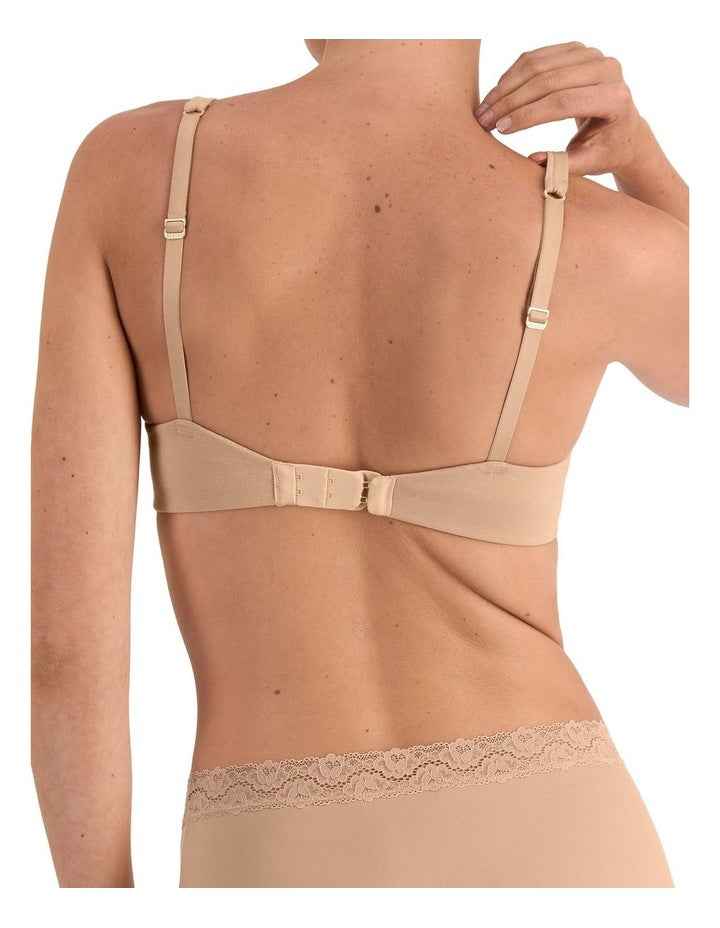 Barely There Wirefree Bra in Nude 2