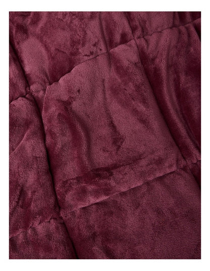Quilted Plush Blanket in Burgundy