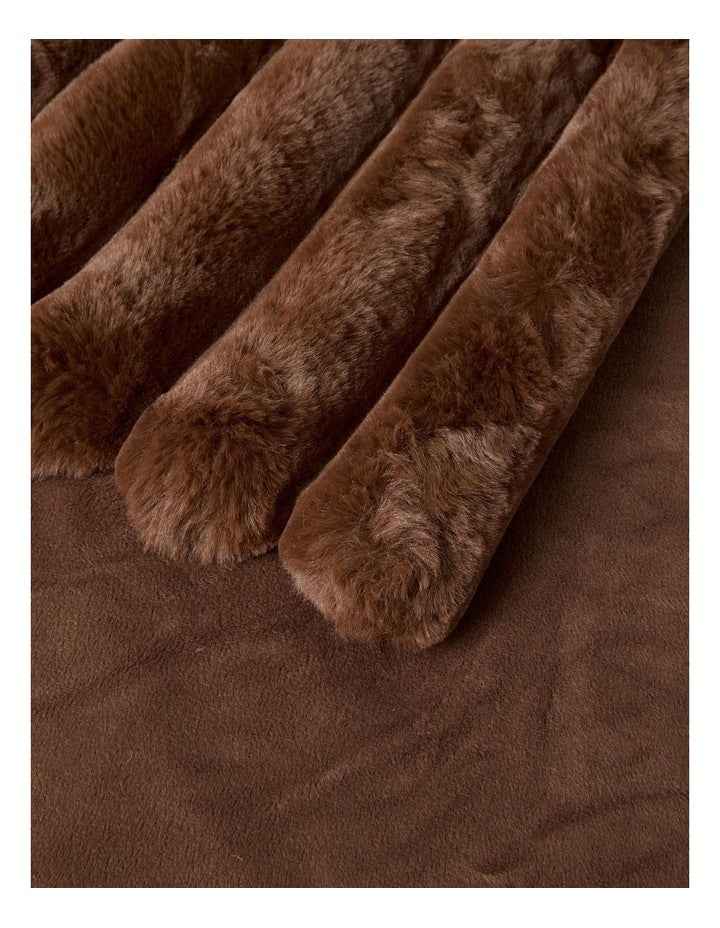 Chunky Rib Blanket in Brown