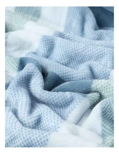 Chenille Blanket in Blue Check