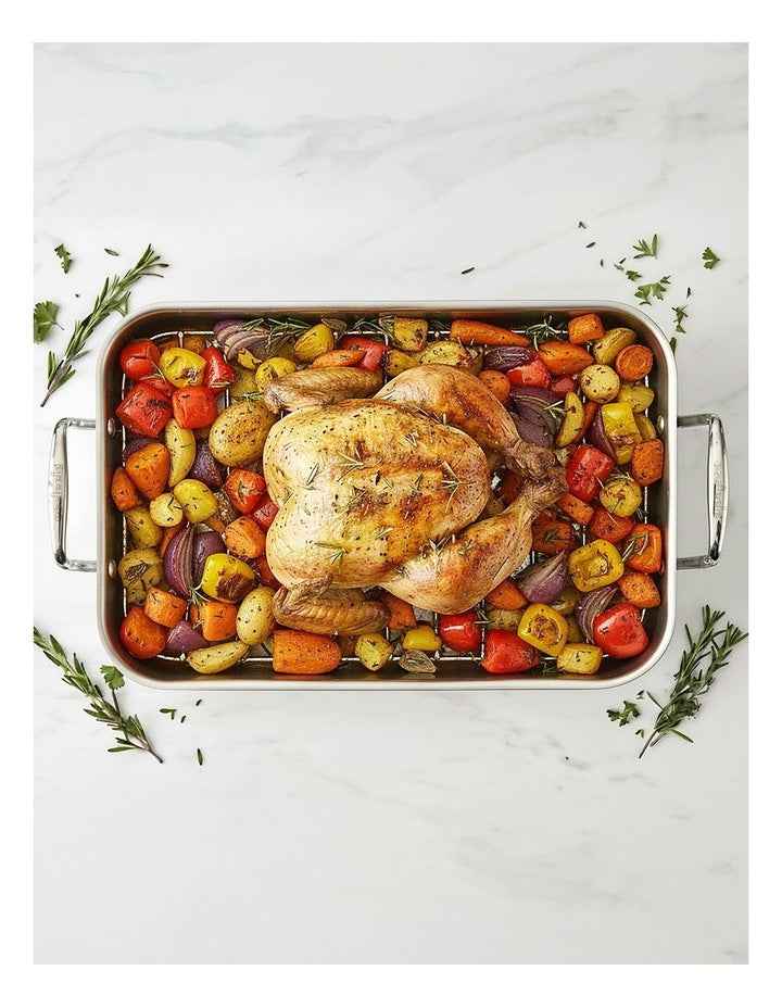 Stainless Steel Roaster With Rack 35cm x25cm x8cm in Silver