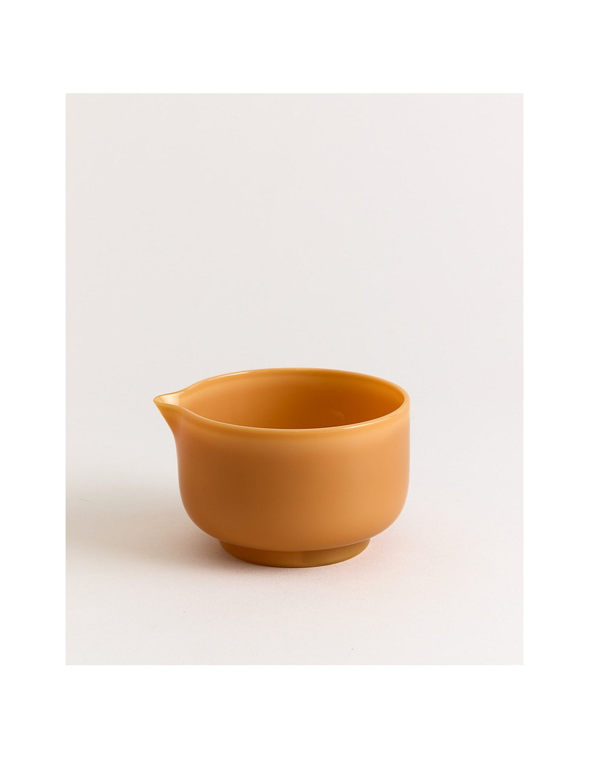 MILK GLASS MATCHA BOWL 600ML MUSTARD