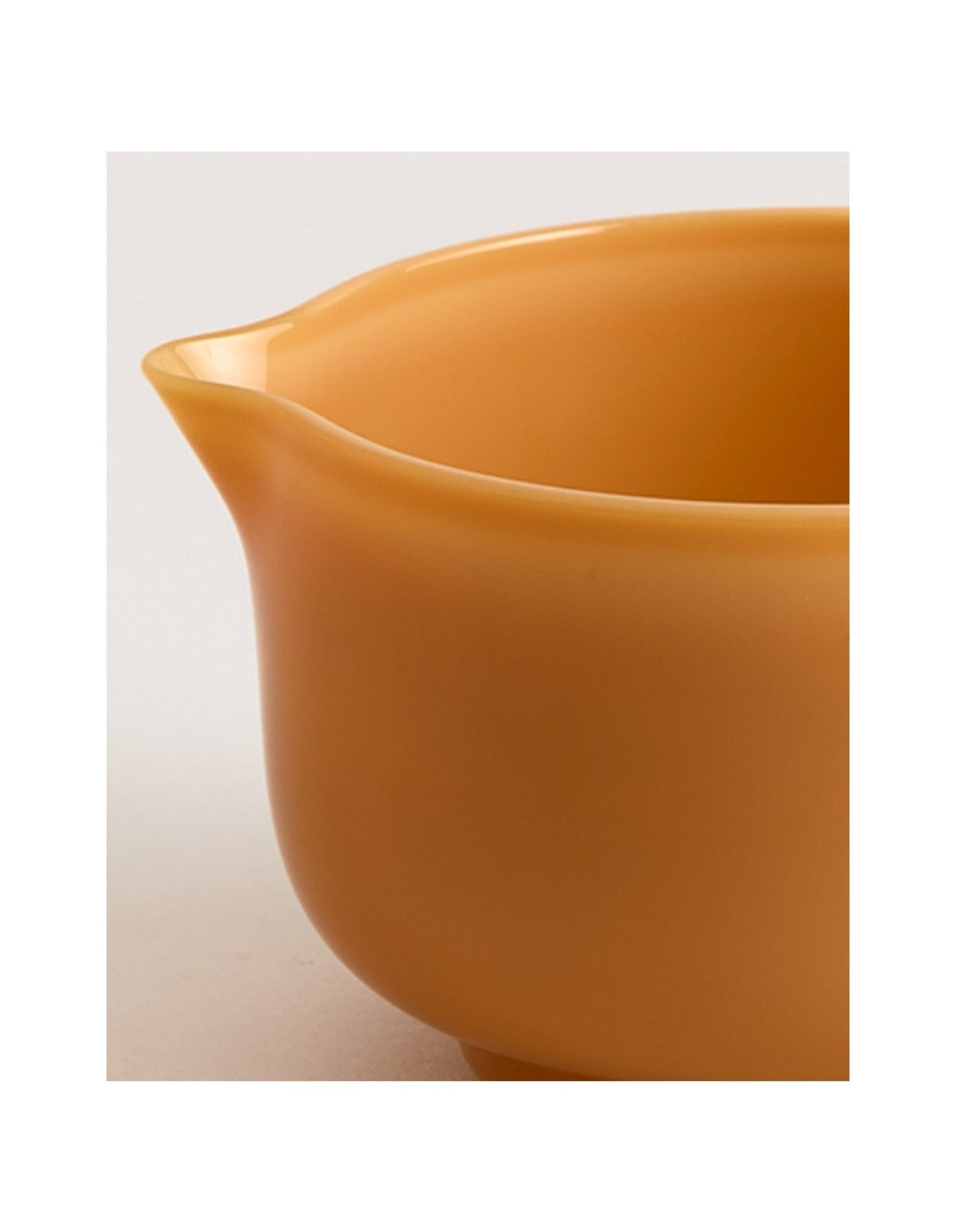 MILK GLASS MATCHA BOWL 600ML MUSTARD