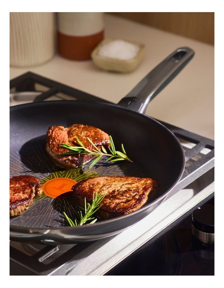 Emotion Flavors Induction Oil Concentrating Non-Stick Frypan 24cm in Silver