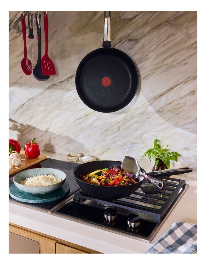 Expertise Induction Non Stick Frypan 32cm in Black