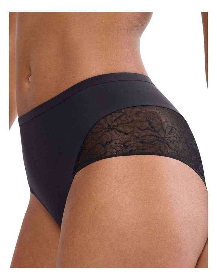 Comfort Contour Maxi Brief in Black