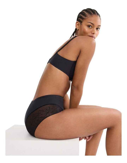 Comfort Contour Maxi Brief in Black