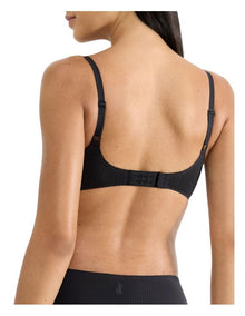 Zero Feel Pure Push-up Bra in Black