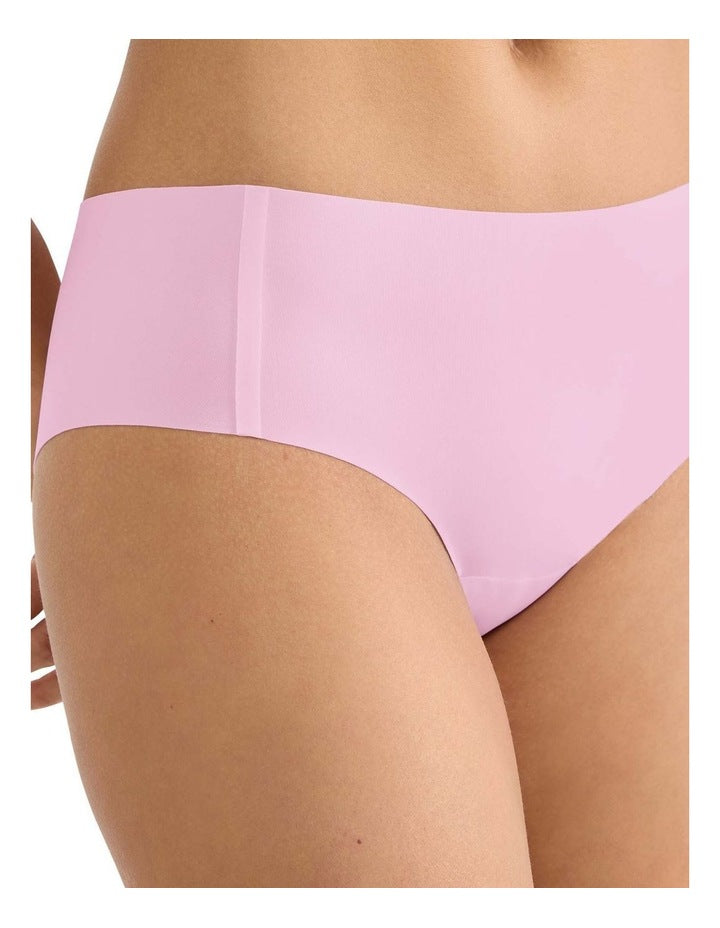 Zero Feel 2.0 Hipster Briefs in Pink