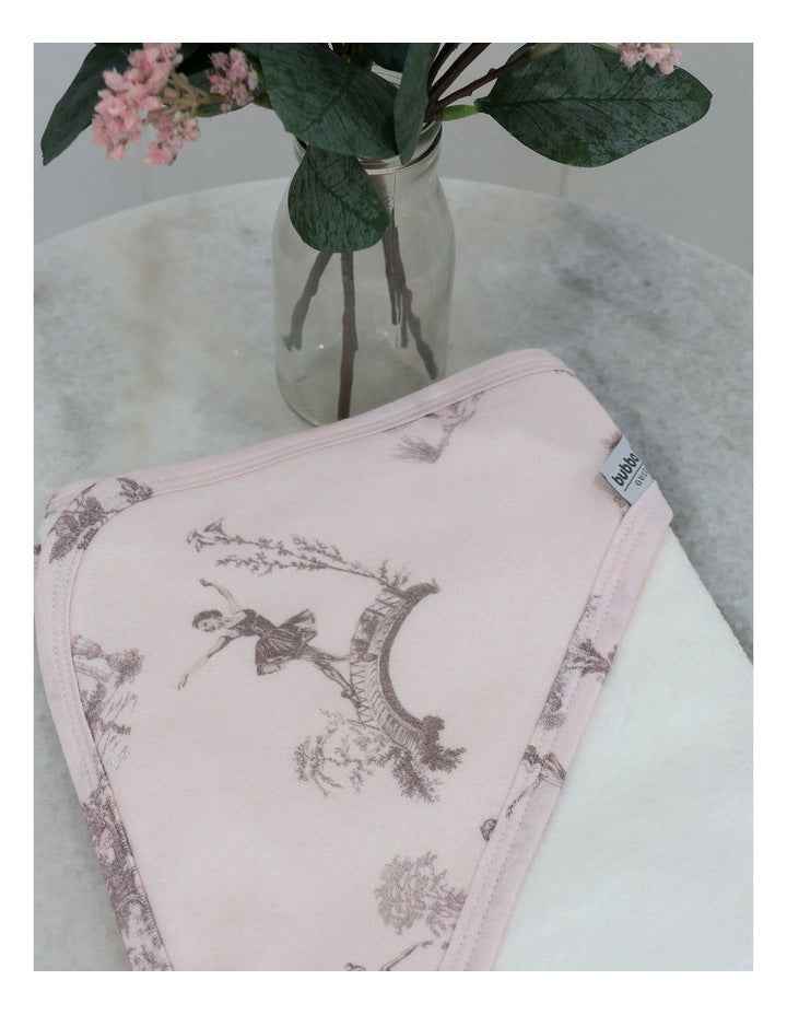 Swan Lake Hooded Towel in Pink