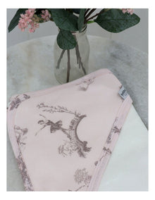 Swan Lake Hooded Towel in Pink