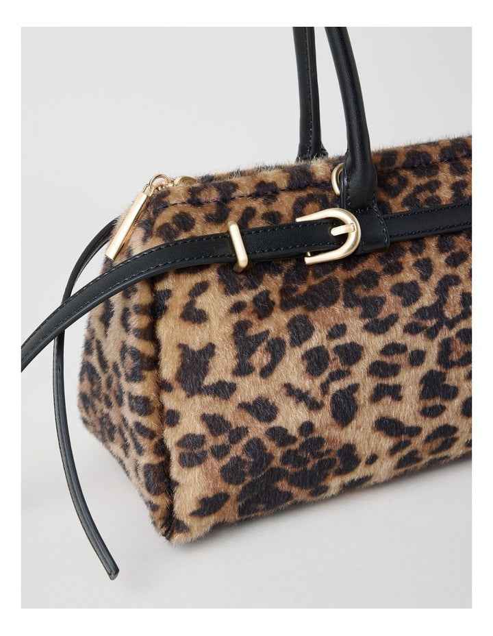 Brianna Shoulder Bag in Leopard