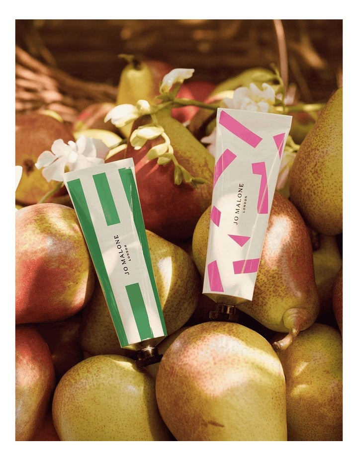 English Pear & Freesia Hand Cream - 2026 Edition