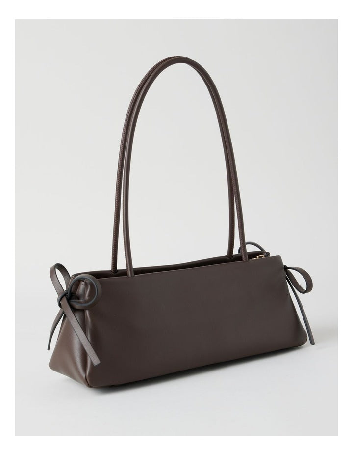 Tory Shoulder Bag in Chocolate