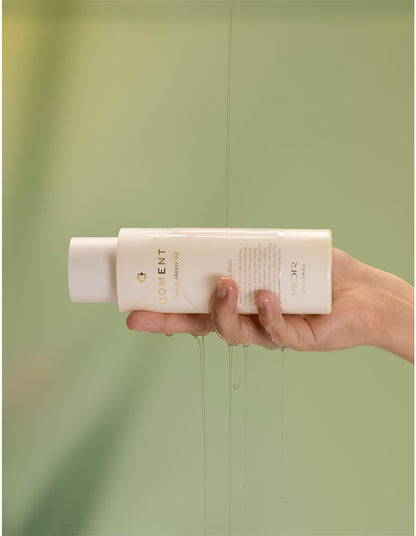 Moment Foaming Shower Oil 250ml