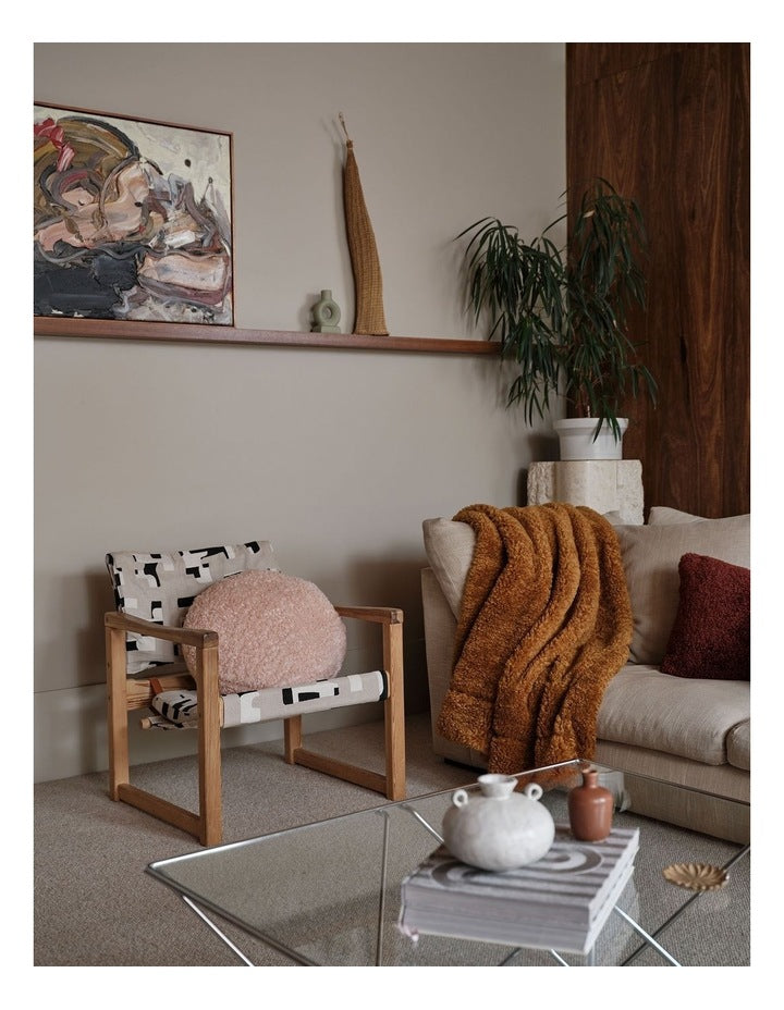 Shetland Faux Fur Cushion Round in Blush