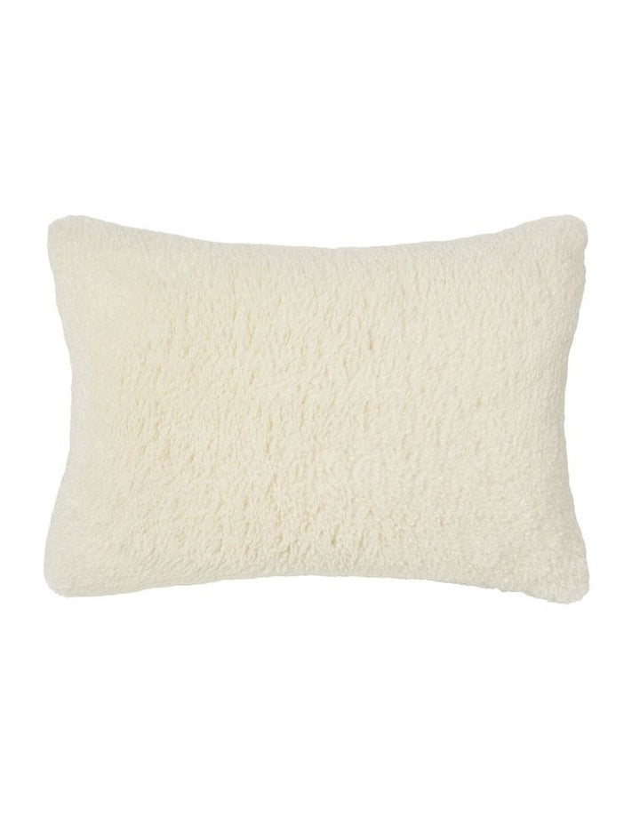 Shetland Faux Fur Cushion 40x60cm in Cream
