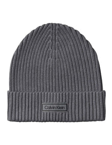 Patch Chunky Rib Cotton Beanie Hat in Iron Gate