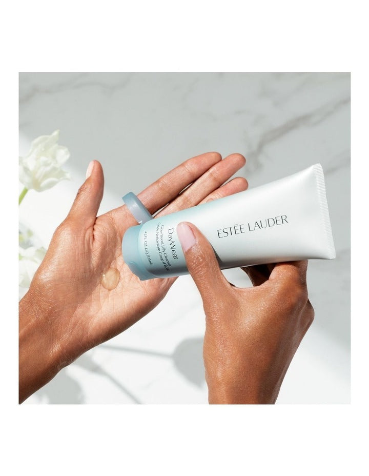 DayWear Glow Boost Gel Cleanser