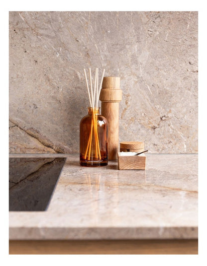 Embrace Vanille & Hazelnut Ambre Diffuser 250ml