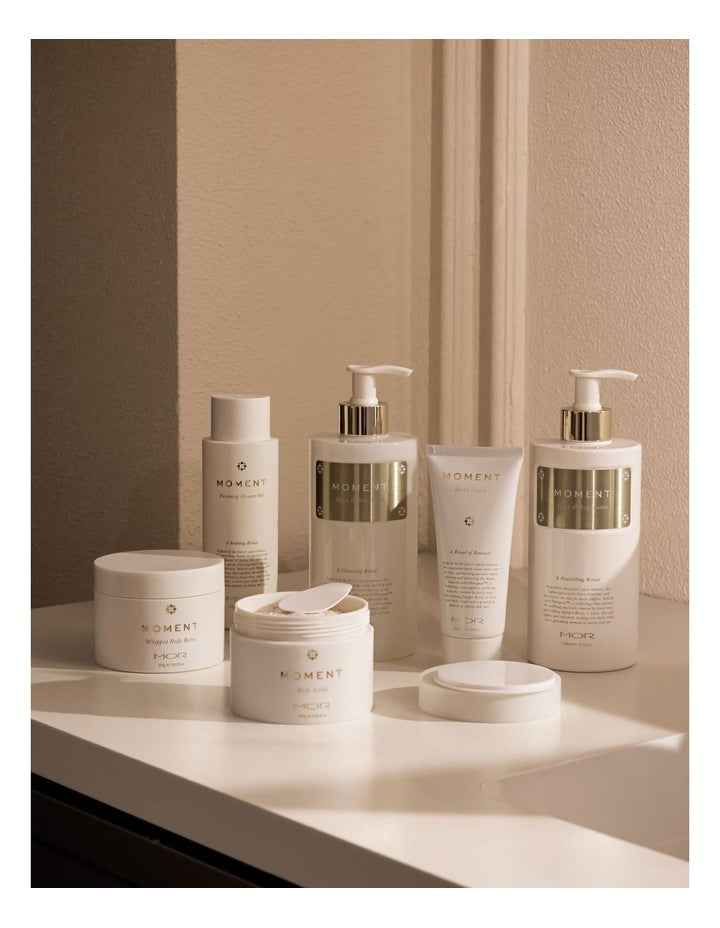 Moment Hand and Body Wash 500ml