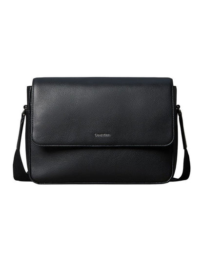 Raised Flap Messenger Bag Black