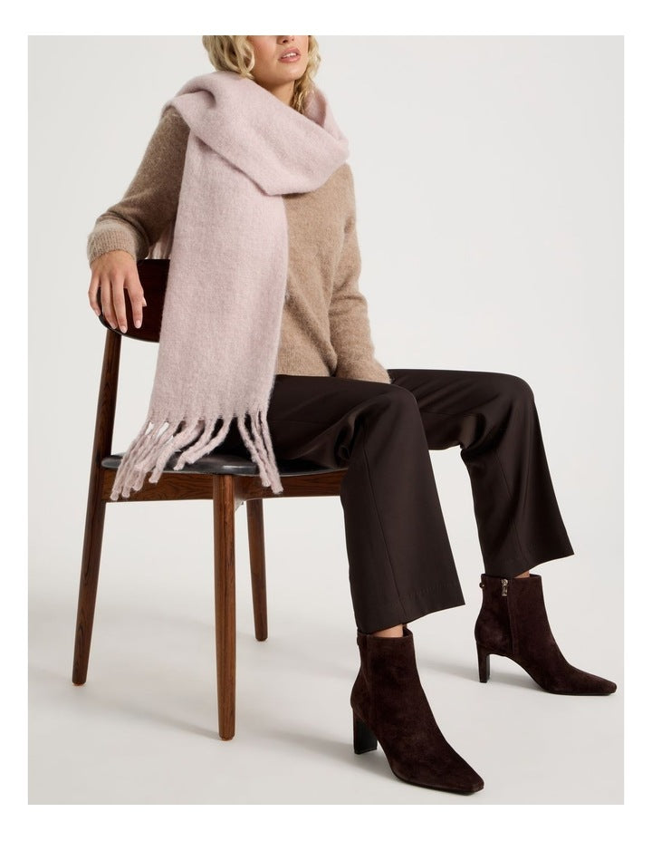 Sienna Brushed Chunky Winter Scarf in Blush