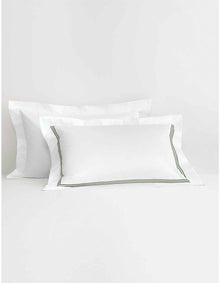 PALAIS TAILORED PILLOWCASE IN SNOW/MOSS
