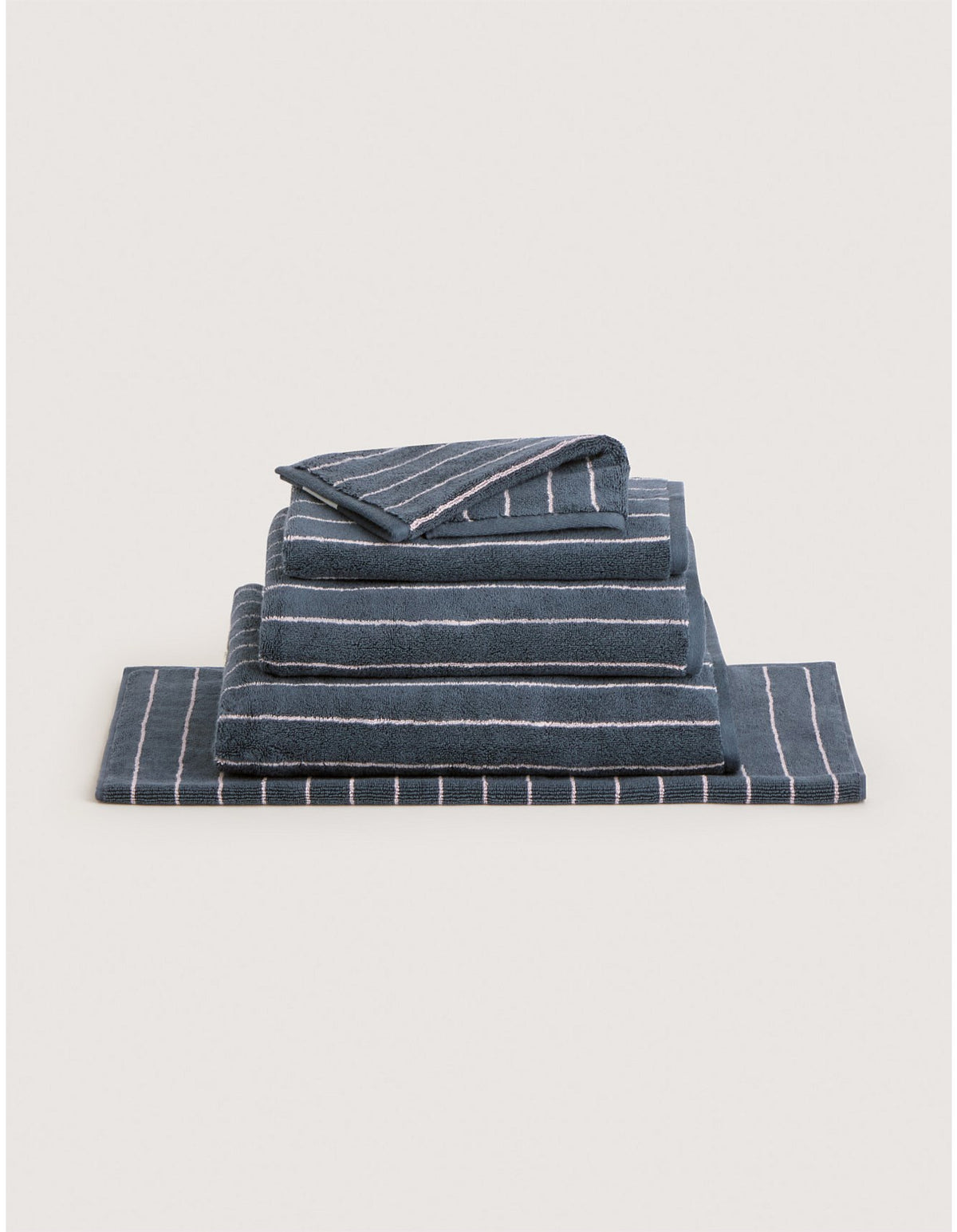 AVEN STRIPE BATH MAT IN ECLIPSE