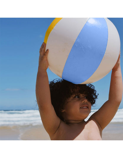 INFLATABLE BEACH BALL INTO THE WILD MULTI