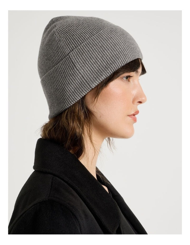 Rib Beanie in Grey