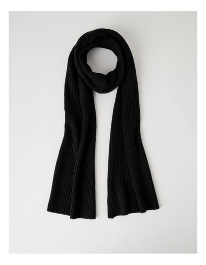 Rib Winter Scarf in Black