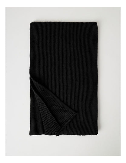 Rib Winter Scarf in Black