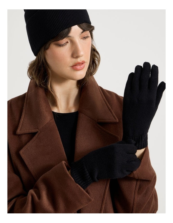 Rib Gloves in Black