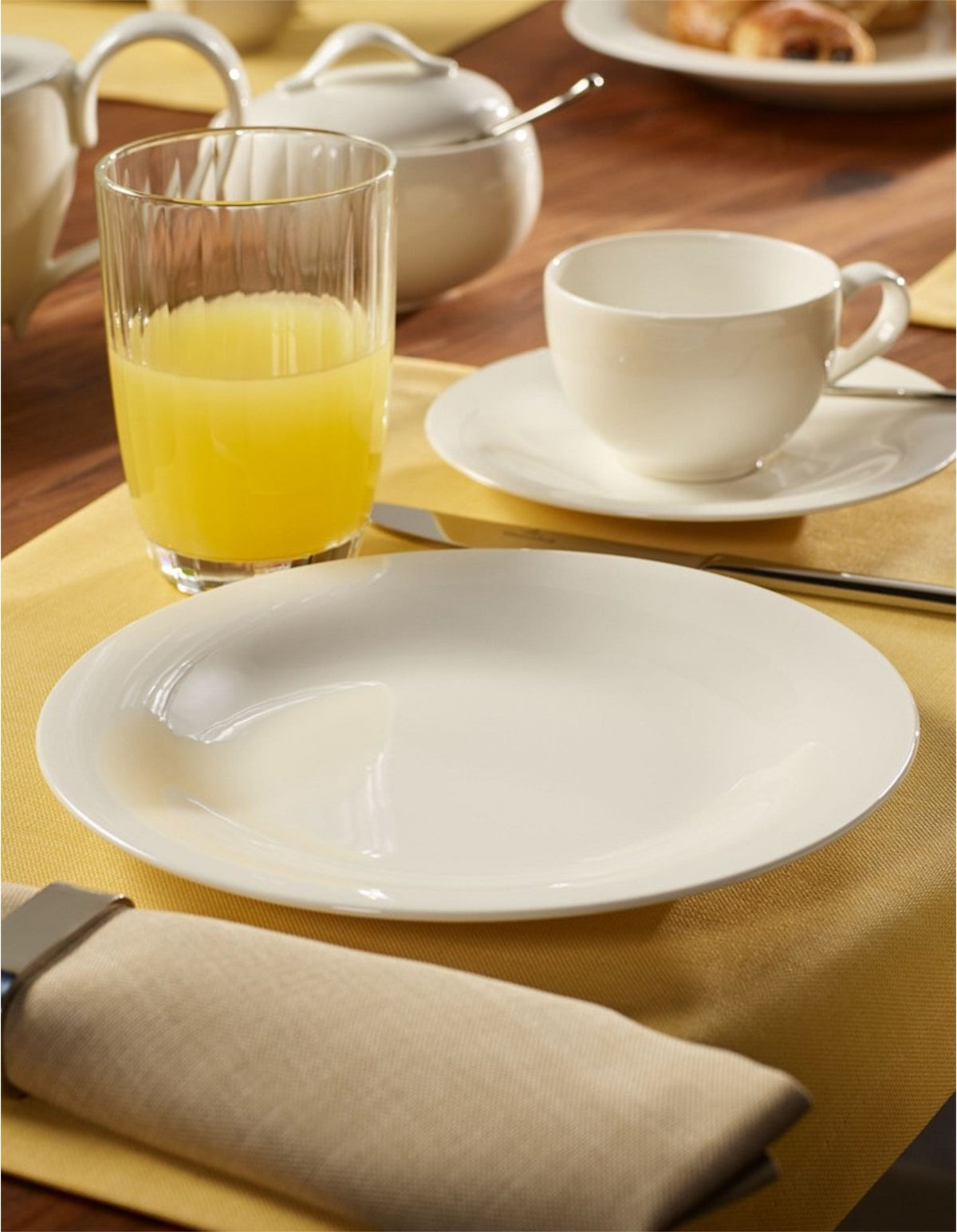 New Cottage Basic Salad Plate 21.5cm