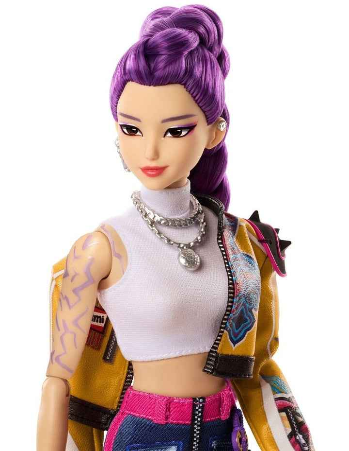 HUNTR/X Rumi Fashion Doll