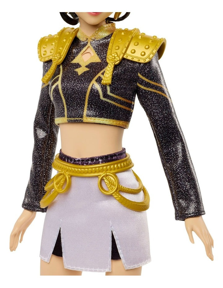 KPop Demon Hunters HUNTR/X Zoey Golden Singing Doll in Removable Outfit & 5 Posable Joints
